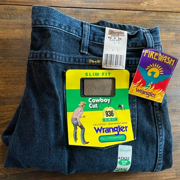 Wrangler 936NTF Cowboy Cut Slim Fit Jeans Mens 42x32 Firewash Dark Indigo NWT - Picture 1 of 10